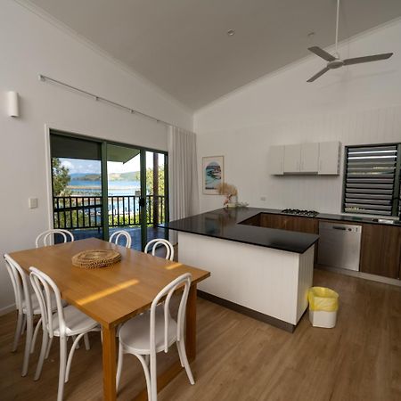 Casuarina Cove Apartments Hamilton Island Buitenkant foto
